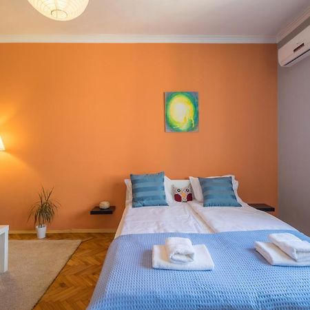 Artistic & Spacious 2Bd Central Apt By Flat Mаnager Sofia Ngoại thất bức ảnh