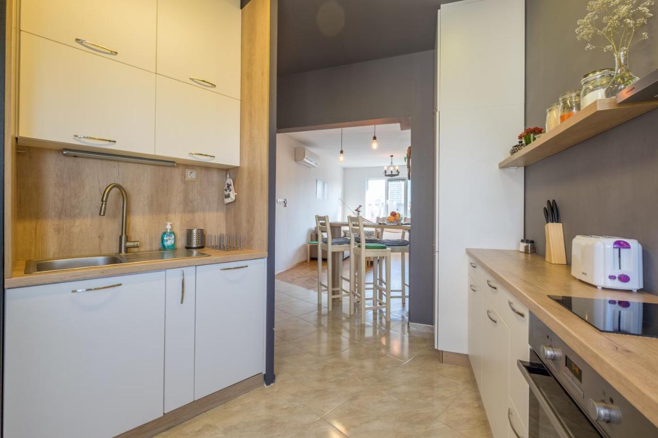 Artistic & Spacious 2Bd Central Apt By Flat Mаnager Sofia Ngoại thất bức ảnh