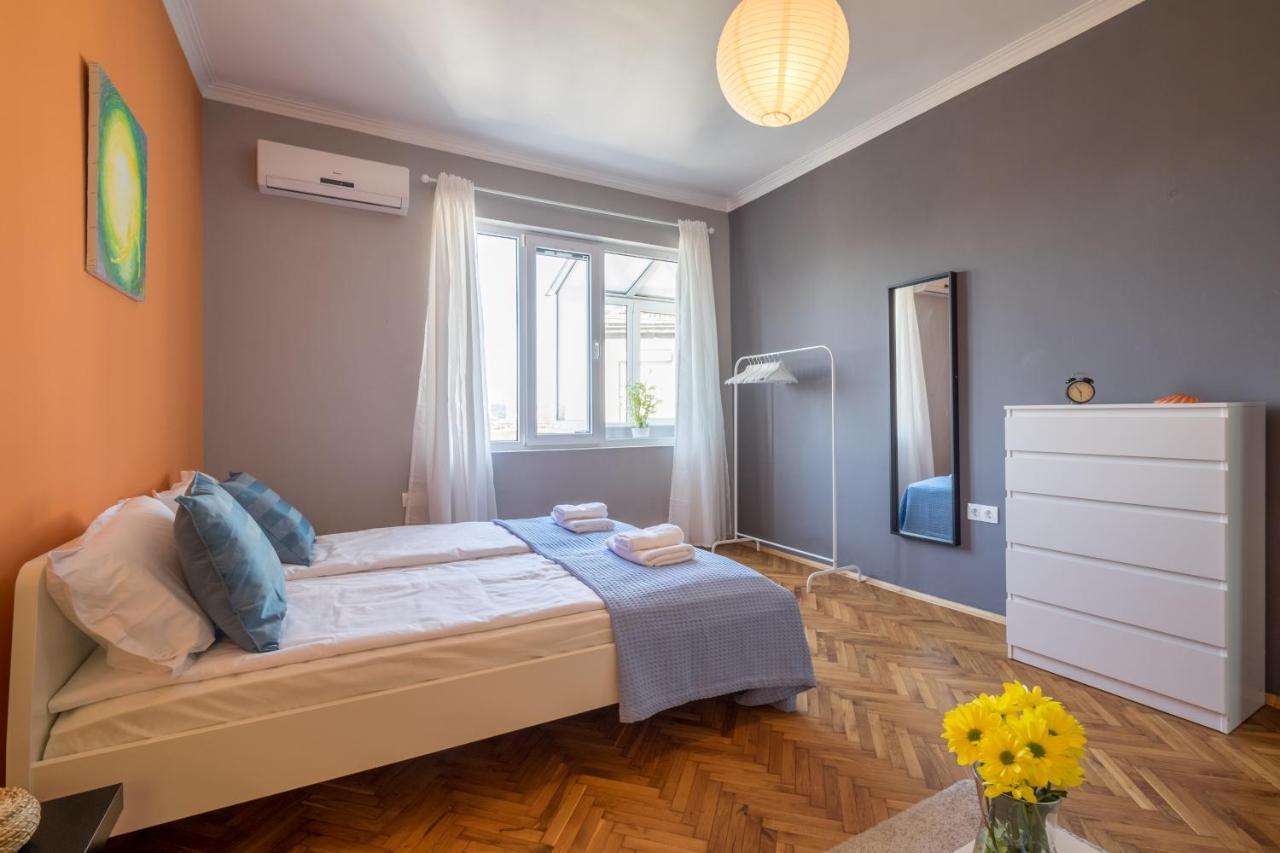 Artistic & Spacious 2Bd Central Apt By Flat Mаnager Sofia Ngoại thất bức ảnh